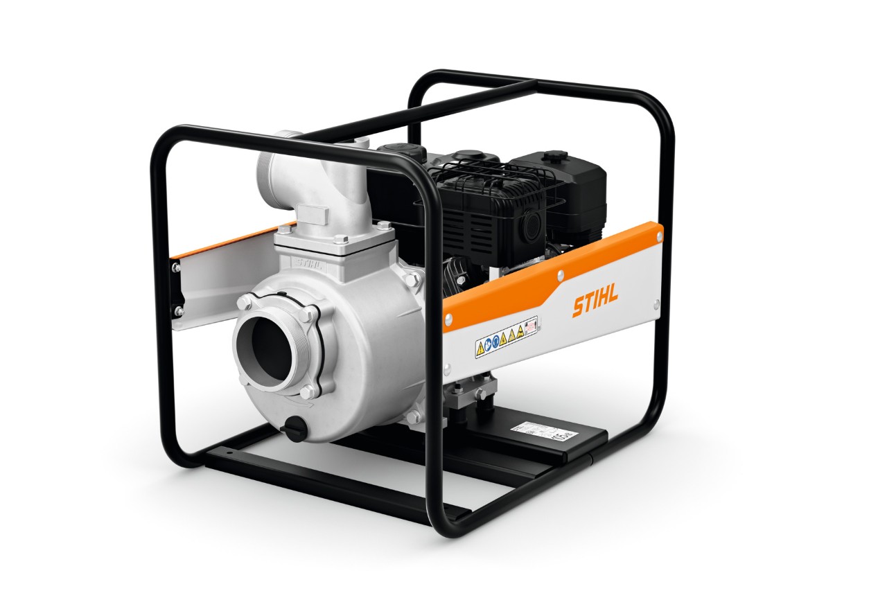 STIHL WP 900 vattenpump mot vit bakgrund